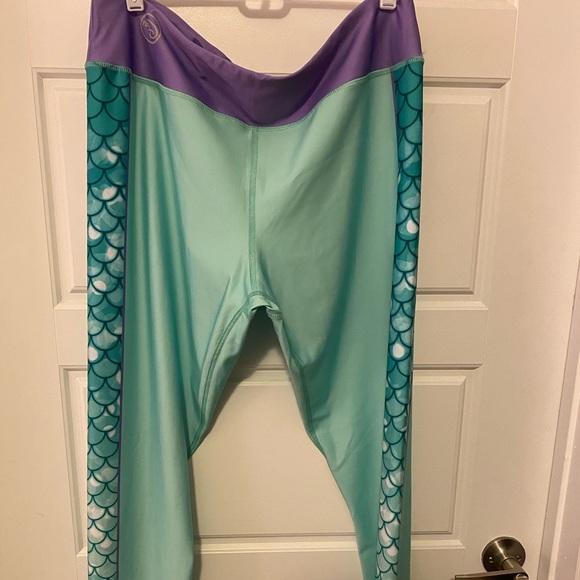Disney store Ariel/Little Mermaid running leggings - Picture 1 of 3